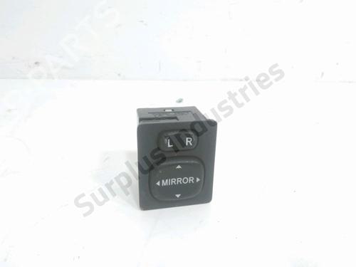 Used Mirror switch TOYOTA HILUX VII Pickup (_N1_, _N2_, _N3_) 2.5 D-4D 4WD (KUN25_, KUN25R) (120 hp) 32131565