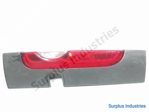 Used Right taillight RENAULT TRAFIC II Bus (JL) 2.0 dCi 115 (JL00, JL01, JL0H, JL0M, JL0U) (114 hp) 31955706