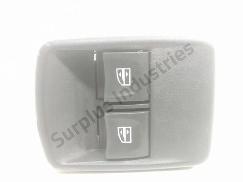 Used Left front window switch Left front window switch RENAULT KANGOO Express (FW0/1_) 1.5 dCi 75 (FW07, FW10, FW04) (75 hp) 33867033 33867033