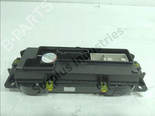 Climate control VW TRANSPORTER T5 Van (7HA, 7HH, 7EA, 7EH) 2.0 TDI | BP36519576I5 - Image 3