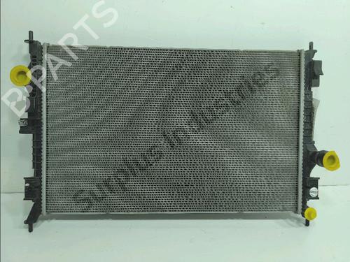 Used Water radiator Water radiator 37229126 37229126
