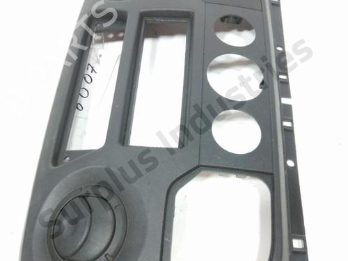 Consola central Consola central RENAULT MASTER III Platform/Chassis (EV, HV, UV) 2.3 dCi 125 FWD (EV0C, EV0D, EV0J, HV0C, HV0D, HV0H,... (125 hp) 35773267 35773267