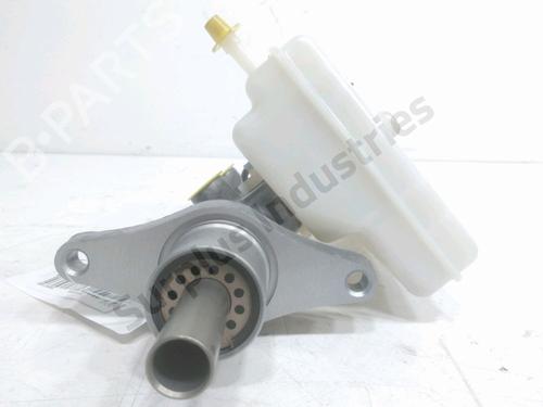 Brake master cylinder RENAULT MASTER III Van (FV) 2.3 dCi 145 FWD (FV0E, FV0F, FV0H, FV02, FV0M, FV0S,... | BP31954554M77 - Image 2