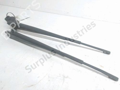 Scheibenwischer vorne für LAND ROVER DISCOVERY IV (L319) 3.0 TD 4x4 (211 hp) 32771124