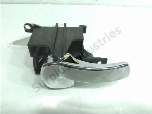 Used Front right interior door handle Front right interior door handle NISSAN NAVARA NP300 (D40) 2.5 dCi 4WD (171 hp) 34713226 34713226