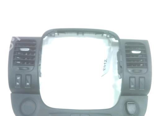 Console centrale Console centrale RENAULT TRAFIC III Van (FG_) 1.6 dCi 120 (FGMB, FGMC) (120 hp) 33973368 33973368