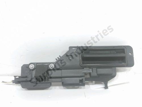 Used Tailgate handle MERCEDES-BENZ M-CLASS (W163) ML 270 CDI (163.113) (163 hp) 31955532