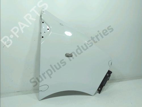right-front-fenders-renault-trafic-iii-van-fg_-2014-39942833 main image