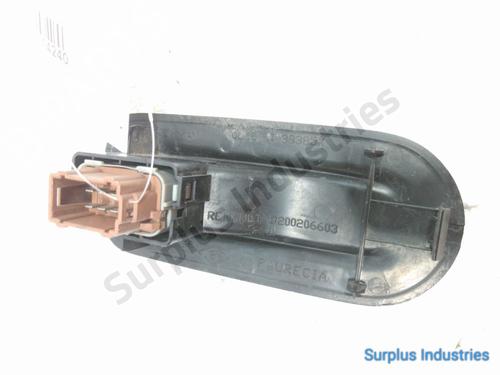 Right front window switch RENAULT MASTER II Bus (JD) 2.5 dCi (JD01, JD02, JD11, JD12, JD1W) | BP32280136I26