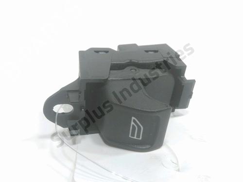 Used Right front window switch Right front window switch LAND ROVER FREELANDER 2 (L359) 2.2 TD4 4x4 (160 hp) 33112188 33112188