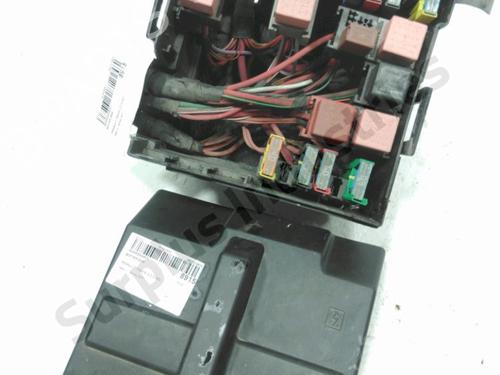 Used Fuse box Fuse box RENAULT TRAFIC II Van (FL) 2.0 dCi 115 (FL01, FL0U, FL00, FL0H, FL0M) (114 hp) 33421492 33421492