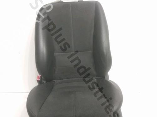 Used Left front seat MERCEDES-BENZ M-CLASS (W163) ML 270 CDI (163.113) (163 hp) 31955634