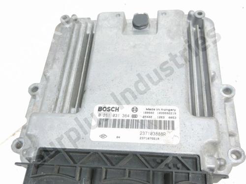 Used Engine control unit (ECU) RENAULT TRAFIC III Van (FG_) 1.6 dCi 90 (FGME) (90 hp) 31954062