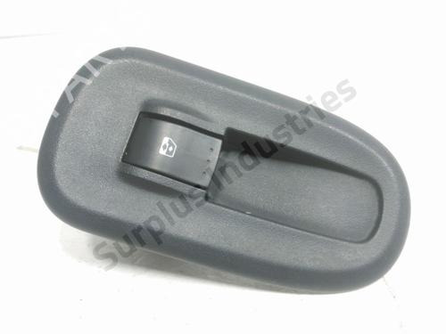 Used Right front window switch Right front window switch RENAULT KANGOO Express (FW0/1_) 1.5 dCi 75 (FW07, FW10, FW04) (75 hp) 33949526 33949526