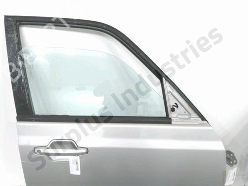 Used Right front door HYUNDAI TERRACAN (HP) 2.9 CRDi 4WD (163 hp) 32114707