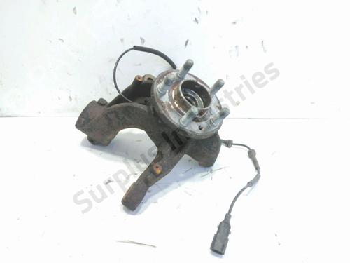 Used Right front steering knuckle Right front steering knuckle LAND ROVER FREELANDER 2 (L359) 2.2 TD4 4x4 (160 hp) 33866979 33866979