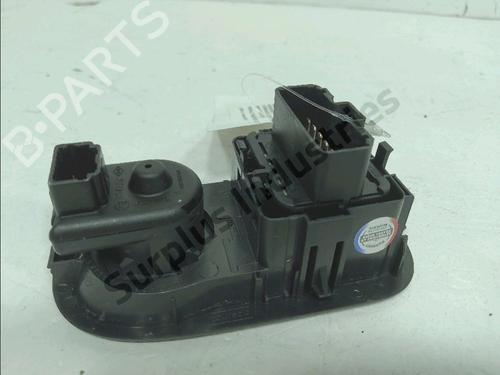 Left front window switch RENAULT MASTER III Van (FV) 2.3 dCi 125 FWD (FV0C, FV0D, FV0G, FV0H, FV0J, FV0K,... | BP36465547I27 - Image 2