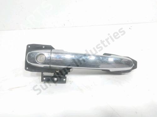 Used Front left exterior door handle TOYOTA HILUX VII Pickup (_N1_, _N2_, _N3_) 2.5 D-4D 4WD (KUN25_, KUN25R) (120 hp) 32131569