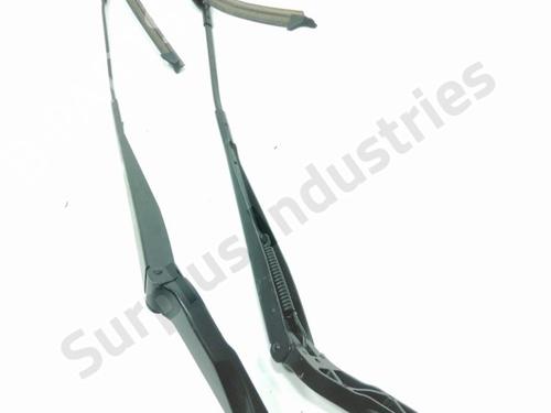 Used Front windshield wiper arm CITROËN JUMPER II Van 2.2 BlueHDi 165 (165 hp) 31955778