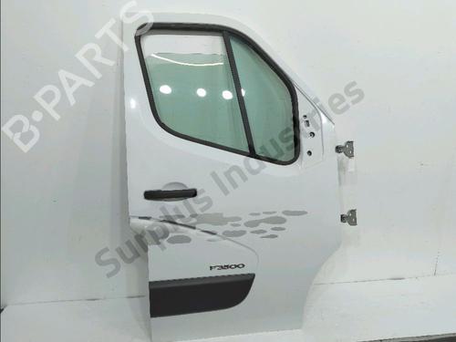 Dør høyre foran Dør høyre foran RENAULT MASTER III Van (FV) 2.3 dCi 125 FWD (FV0C, FV0D, FV0G, FV0H, FV0J, FV0K,... (125 hp) 37515527 37515527