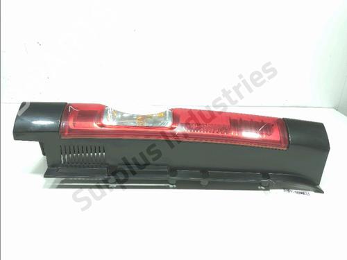 Used Left taillight Left taillight RENAULT TRAFIC II Bus (JL) 2.5 dCi 145 (JL0J) (146 hp) 39737762 39737762