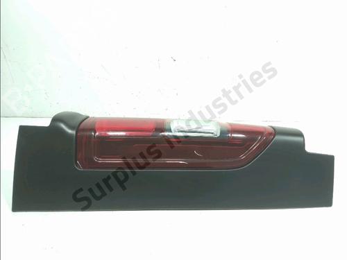 Used Right taillight Right taillight RENAULT TRAFIC III Van (FG_) 2.0 dCi 145 (FGML) (145 hp) 39942860 39942860