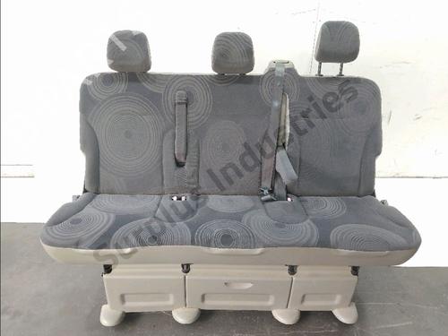 Used Rear seat (3rd row) Rear seat (3rd row) RENAULT TRAFIC II Bus (JL) 2.5 dCi 145 (JL0J) (146 hp) 39705224 39705224