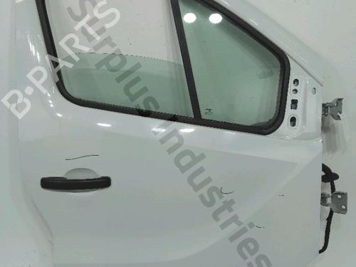 Used Right front door Right front door 37167239 37167239