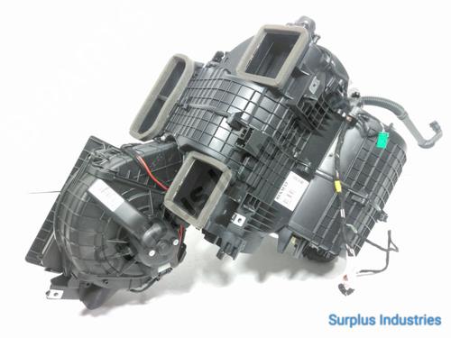 Used Heater matrix box RENAULT MASTER III Van (FV) 2.3 dCi 150 FWD (FV0F, FV03, FV09) (150 hp) 31954267