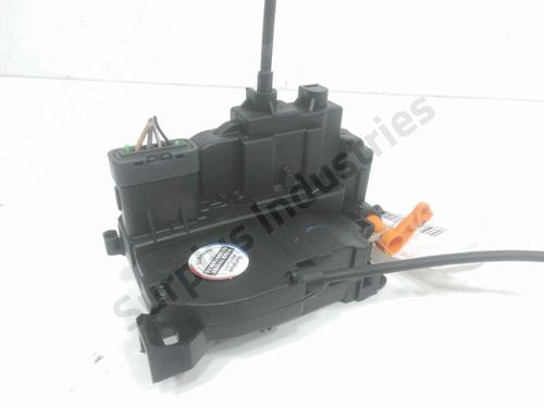 Front left lock RENAULT MASTER III Van (FV) 2.3 dCi 125 FWD (FV0C, FV0D, FV0G, FV0H, FV0J, FV0K,... | BP33262249C98 - Image 2