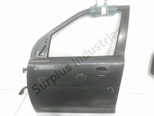 left-front-door-land-rover-freelander-2-l359-2006-2007-2008-2009-2010-2011-2012-2013-2014-2015-32977292 main image