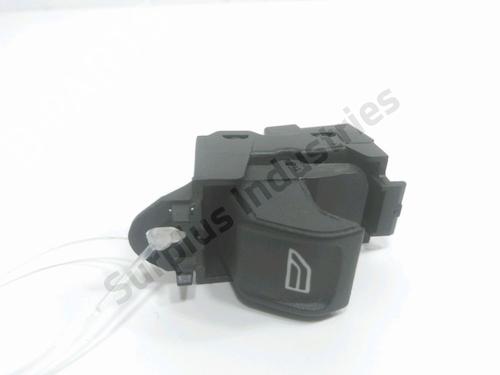 Used Right rear window switch Right rear window switch 33112198 33112198
