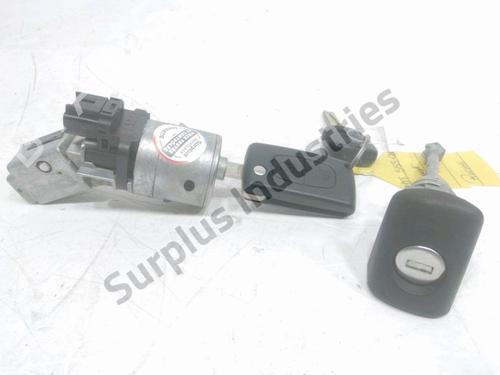 Used Electronic module Electronic module PEUGEOT EXPERT Tepee (VF3X_) 2.0 HDi 130 (128 hp) 32843316 32843316