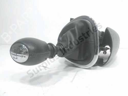 Used Shift knob Shift knob OPEL VIVARO B Van (X82) 1.6 CDTI (05) (120 hp) 33191313 33191313