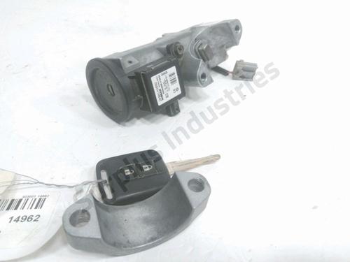 Used Ignition barrel Ignition barrel NISSAN NV200 Van 1.5 dCi 90 (M20, M20N, M20M) (90 hp) 33949509 33949509