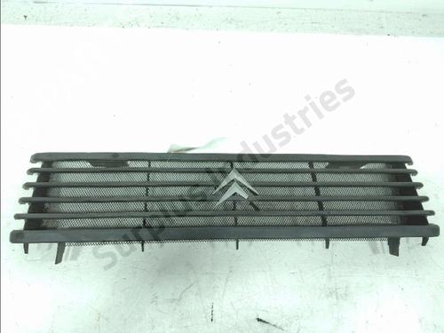 Used Grille Grille 36853945 36853945