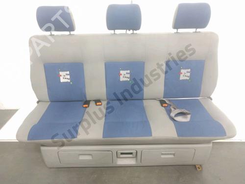 Sæde Bagtil VW TRANSPORTER T4 Bus (70B, 70C, 7DB, 7DK, 70J, 70K, 7DC, 7DJ) 2.5 TDI (102 hp) 31955639