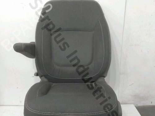 Used Left front seat Left front seat RENAULT TRAFIC III Van (FG_) 2.0 dCi 145 (FGML) (145 hp) 39765958 39765958