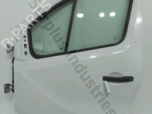 left-front-door-renault-trafic-iii-van-fg_-2014-36592745 main image