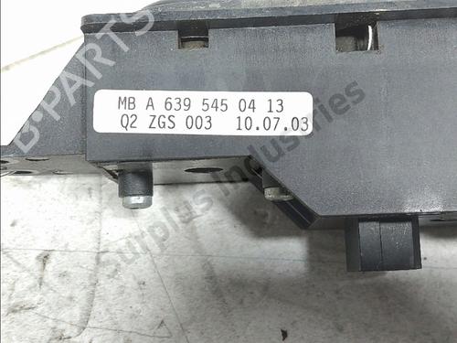 Left front window switch MERCEDES-BENZ VIANO (W639) CDI 2.2 (639.711, 639.713, 639.811, 639.813, 639.815) | BP34616068I27 - Image 3