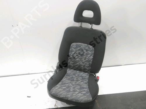 Sedile anteriore destro MITSUBISHI L200 (K7_T, K6_T, K5_T) 2.5 TD 4WD (K74T) (99 hp) 32311509