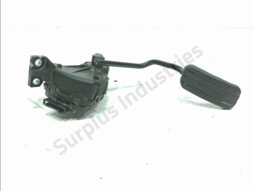 Used Pedal Pedal 38104050 38104050