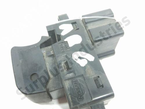 Left rear window switch NISSAN PATHFINDER III (R51) 2.5 dCi 4WD | BP32202994I29 - Image 2