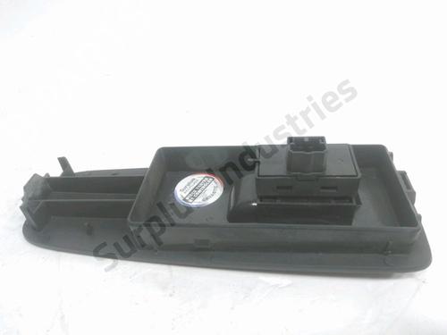 Right front window switch PEUGEOT BOXER Van 2.2 HDi 100 | BP33816102I26 - Image 2