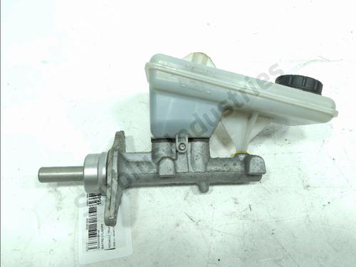Used Brake master cylinder Brake master cylinder 38104062 38104062