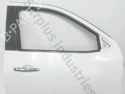 Used Right front door Right front door NISSAN NAVARA NP300 Pickup (D23, D23T) 2.3 dCi 4x4 (D231) (163 hp) 33569078 33569078