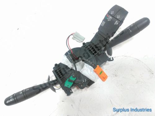 Used Steering wheel controls RENAULT TRAFIC II Van (FL) 2.0 dCi 115 (FL01, FL0U, FL00, FL0H, FL0M) (114 hp) 32461238