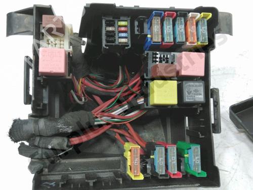 Fuse box RENAULT TRAFIC II Bus (JL) 2.0 dCi 115 (JL00, JL01, JL0H, JL0M, JL0U) | BP33816088E1 - Image 2