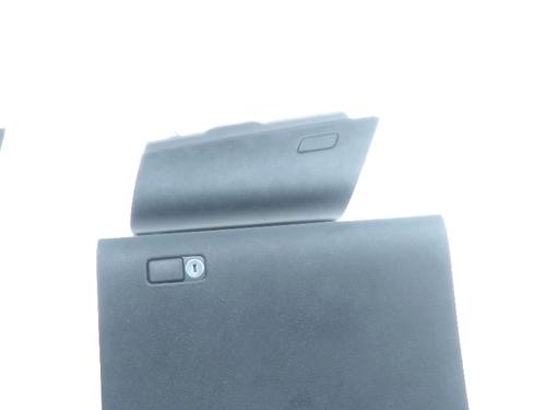 Boîte à gants TOYOTA HILUX VIII Pickup (_N1_) 2.4 D 4WD (GUN125_, GUN125R) (150 hp) 31954867