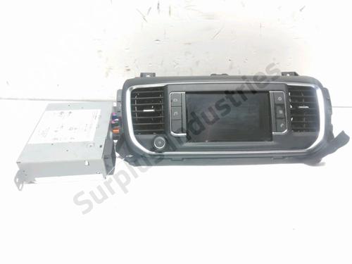 Used Radio OPEL VIVARO C Van (K0) 2.0 (122 hp) 32311490